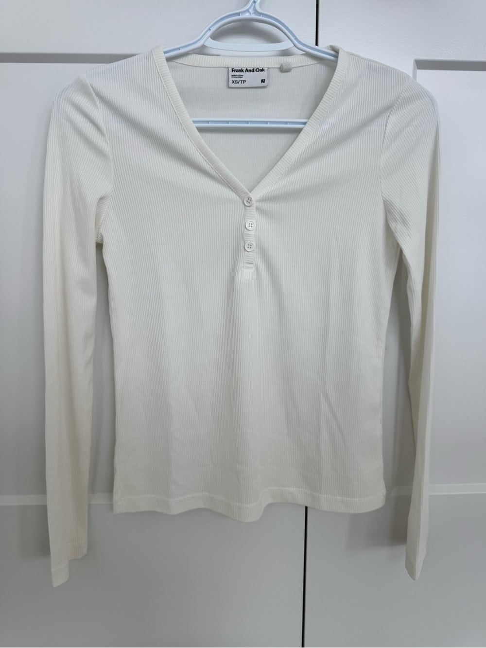 Frank & Oak White Ribbed V-Neck Henley Long Sleeve Top